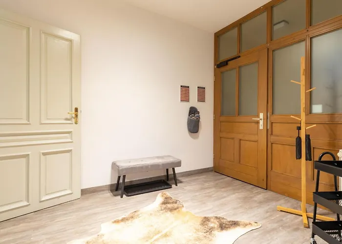 Familienfreundliche Stadt-oase - 2 Schlafzimmer- 76qm- Gratis Kaffee- Und Teean By Interhome